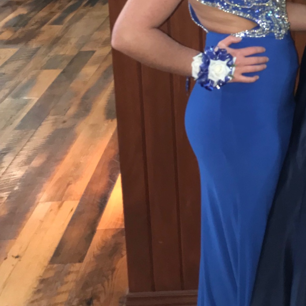Prom Dress - Picture 3 of 3